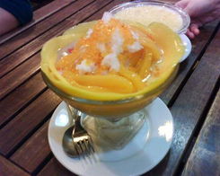 香港餐饮新体验 集鲜果的多元美食指南